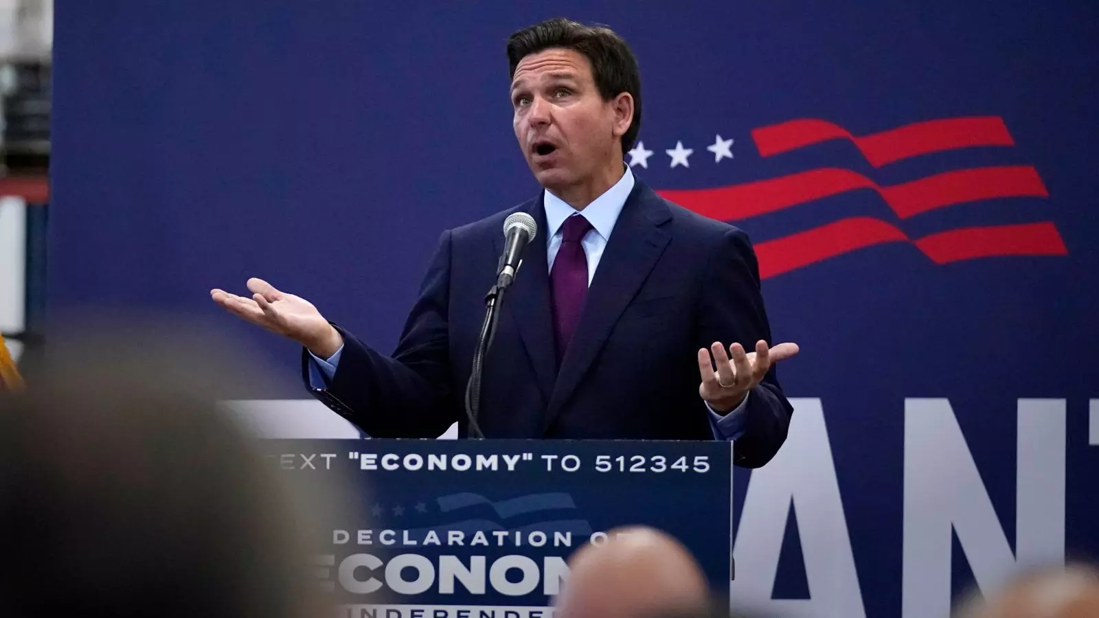 Ron DeSantis, Fake Populist