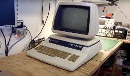 Commodore PET plays YouTube videos with Raspberry Pi Zero - Raspberry Pi